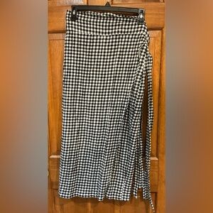 Aakaa Black and White Checkered Wrap Around Skirt